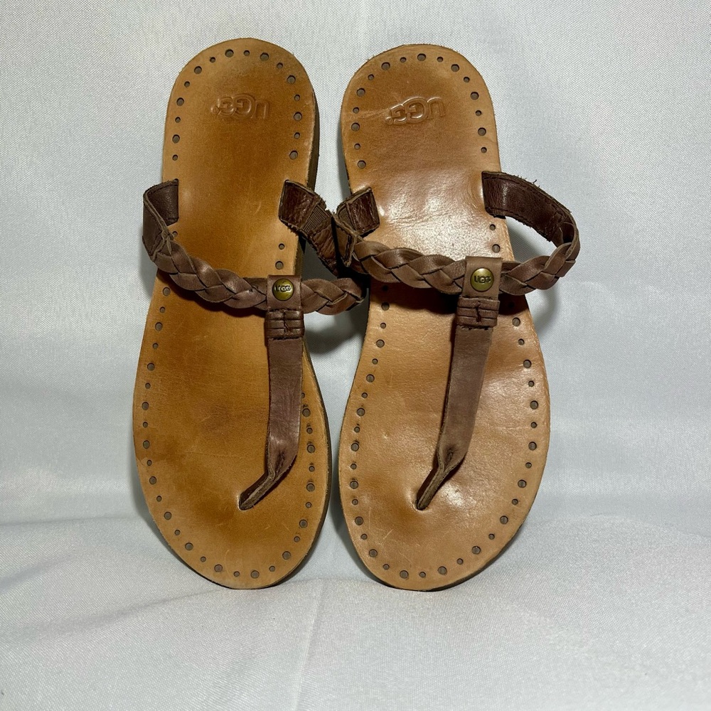 UGG Women's Bria Brown Leather Sandals with Braided Strap sz 7
